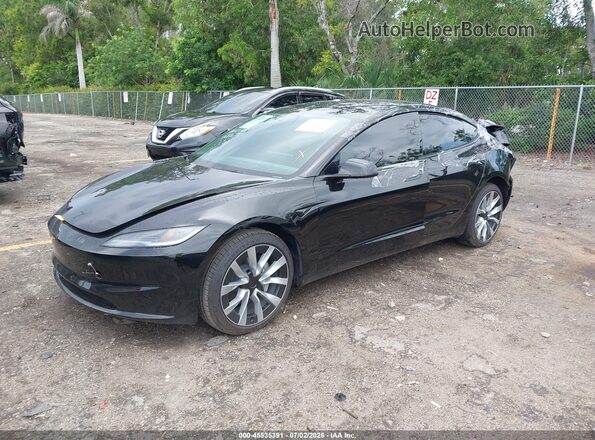 5YJ3E1EA3TF170364 2026 TESLA MODEL 3 Черный Передняя левая четверть