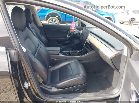 5YJ3E1EA4JF008398 2018 TESLA MODEL 3 Black Widok wnętrza z przodu