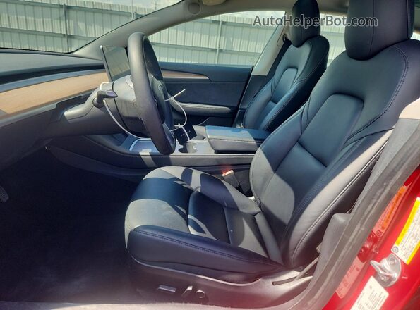 5YJ3E1EA4NF298342 2022 TESLA MODEL Red Вид салону спереду
