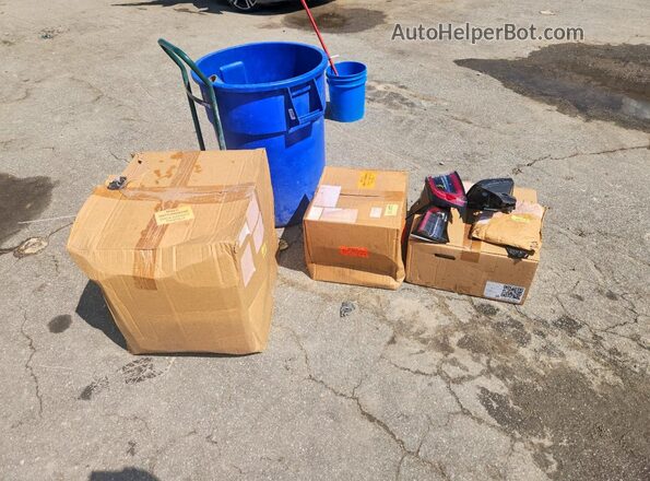 5YJ3E1EA4NF298342 2022 TESLA MODEL Red Вид підкапотного простору
