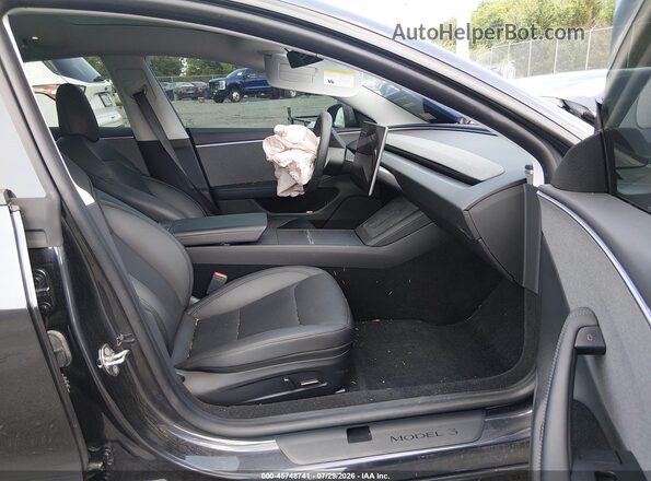 5YJ3E1EA4RF748464 2024 TESLA MODEL 3 Gray Front interior view