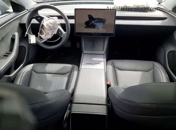 5YJ3E1EA4SF970296 2025 TESLA MODEL Gray Առջևի վահանակի տեսք