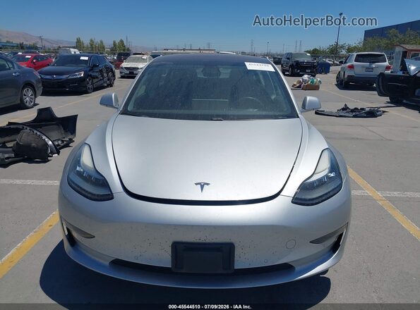 5YJ3E1EA5JF030653 2018 TESLA MODEL 3 Silver Vista del cuadro de instrumentos