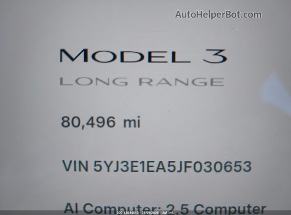 5YJ3E1EA5JF030653 2018 TESLA MODEL 3 Silver 