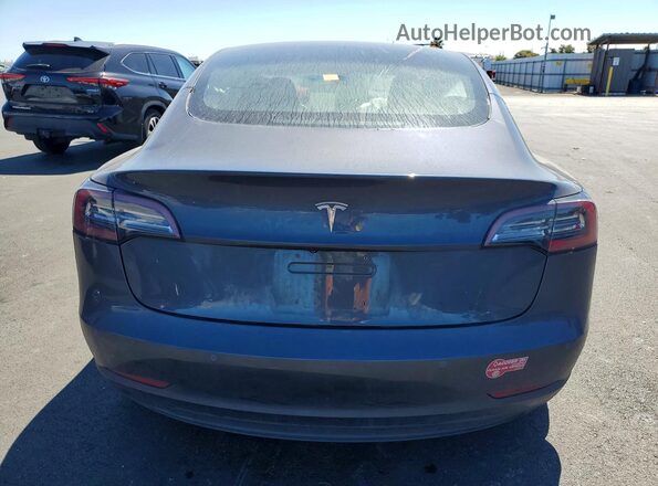 5YJ3E1EA5JF102032 2018 TESLA MODEL Gray Vista trasera