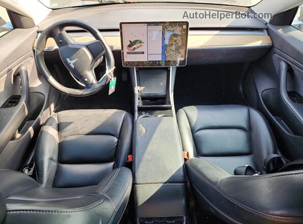 5YJ3E1EA5KF410156 2019 TESLA MODEL Black Widok deski rozdzielczej