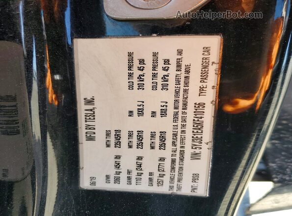 5YJ3E1EA5KF410156 2019 TESLA MODEL Black Widok komory silnika