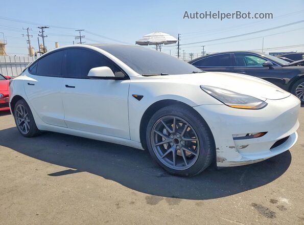 5YJ3E1EA5MF858819 2021 TESLA MODEL Белый Передняя правая четверть