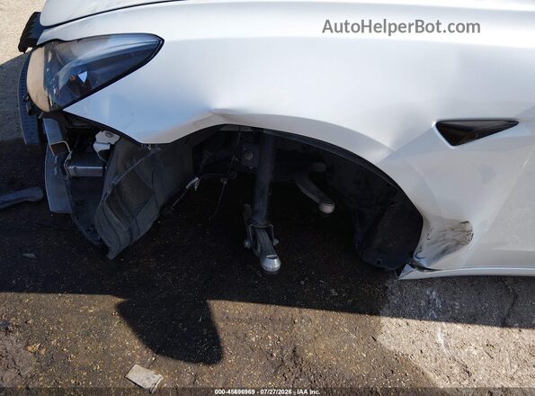 5YJ3E1EA5PF579116 2023 TESLA MODEL 3 White Widok z przodu