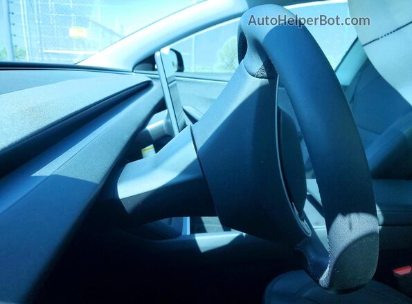 5YJ3E1EA5SF992341 2025 TESLA MODEL White Вид панелі приладів