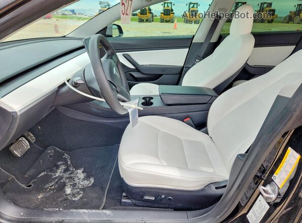 5YJ3E1EA6MF921619 2021 TESLA MODEL Black წინა სალონის ხედი