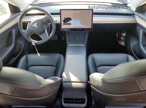 5YJ3E1EA6MF987880 2021 TESLA MODEL Черный Вид панели приборов
