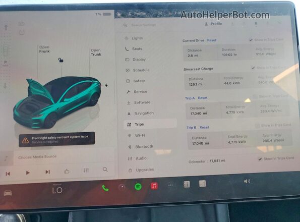 5YJ3E1EA6SF005603 2025 TESLA MODEL Gray Vista del cuadro de instrumentos