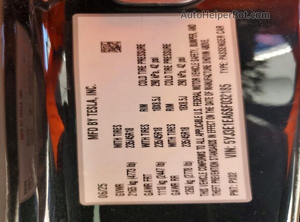5YJ3E1EA6SF032185 2025 TESLA MODEL Black Widok naklejki z numerem VIN