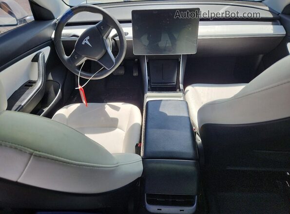 5YJ3E1EA7KF486932 2019 TESLA MODEL Белый Вид панели приборов