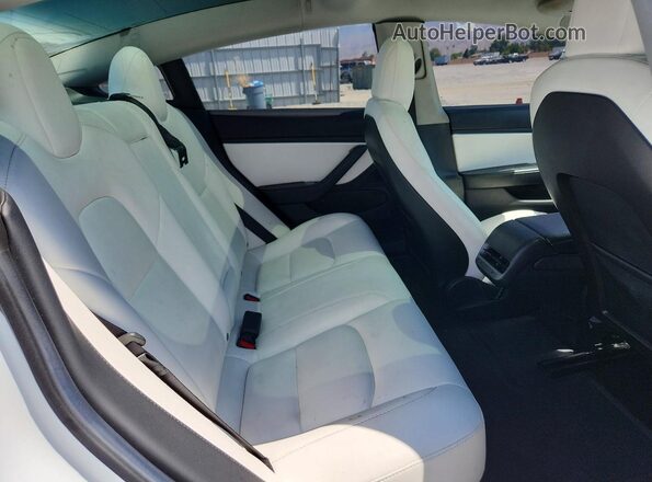 5YJ3E1EA7KF486932 2019 TESLA MODEL Белый Вид задних сидений