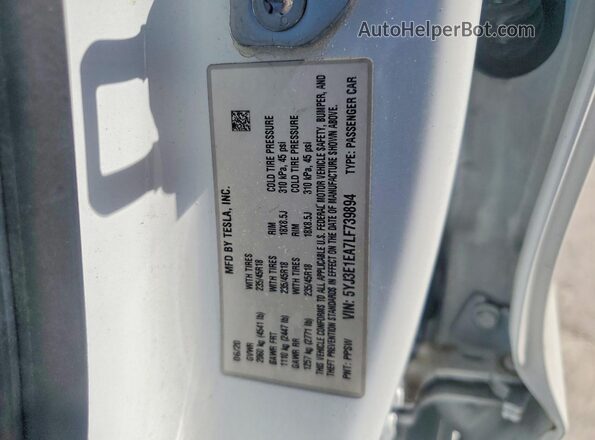 5YJ3E1EA7LF739894 2020 TESLA MODEL White Vista del compartimento del motor
