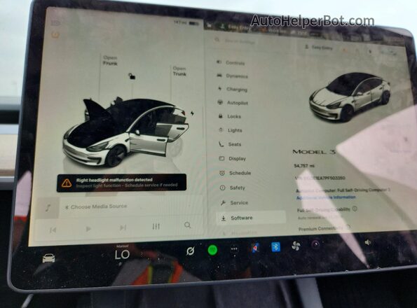 5YJ3E1EA7PF503350 2023 TESLA MODEL Blue Սարքավորումների վահանակի տեսք