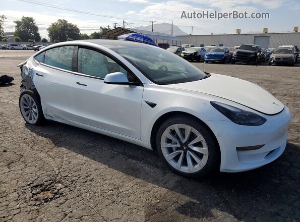 5YJ3E1EA7PF572829 2023 TESLA MODEL Белый Передняя правая четверть