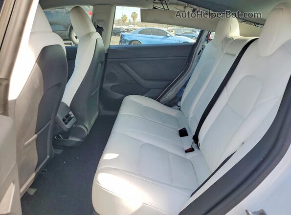 5YJ3E1EA7PF572829 2023 TESLA MODEL Белый Вид задних сидений
