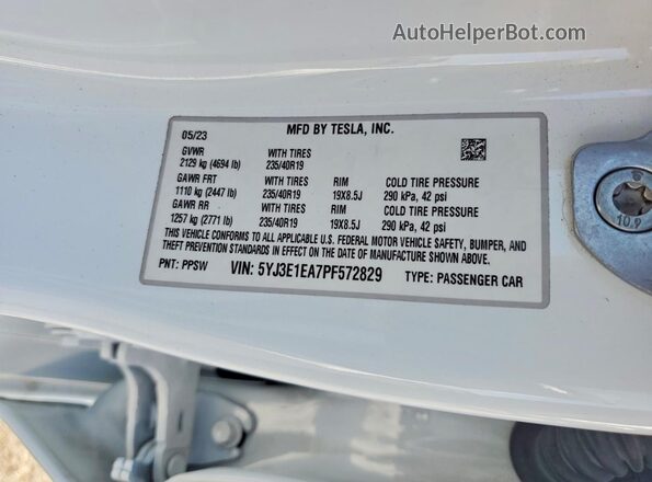 5YJ3E1EA7PF572829 2023 TESLA MODEL Белый Вид подкапотного пространства