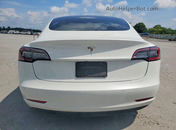 5YJ3E1EA8LF509619 2020 TESLA MODEL White Widok z tyłu