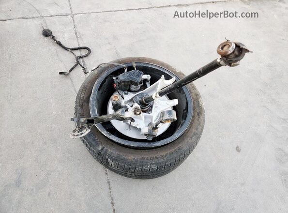 5YJ3E1EA8RF731344 2024 TESLA MODEL White Widok komory silnika