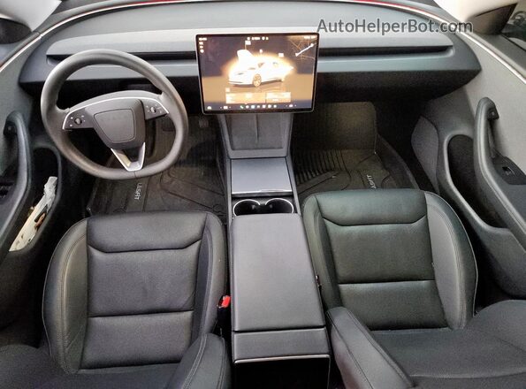5YJ3E1EA8RF731344 2024 TESLA MODEL White Widok deski rozdzielczej