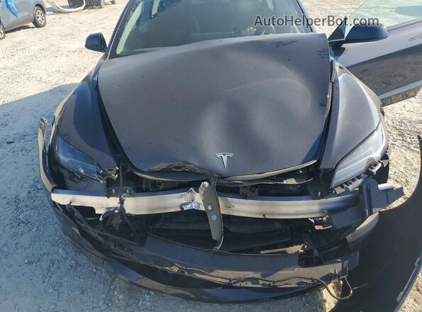 5YJ3E1EA8SF901210 2025 TESLA MODEL Gray უკანა სალონის ხედი