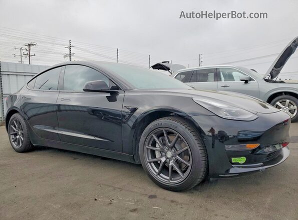 5YJ3E1EA9MF072439 2021 TESLA MODEL Black Przód prawy