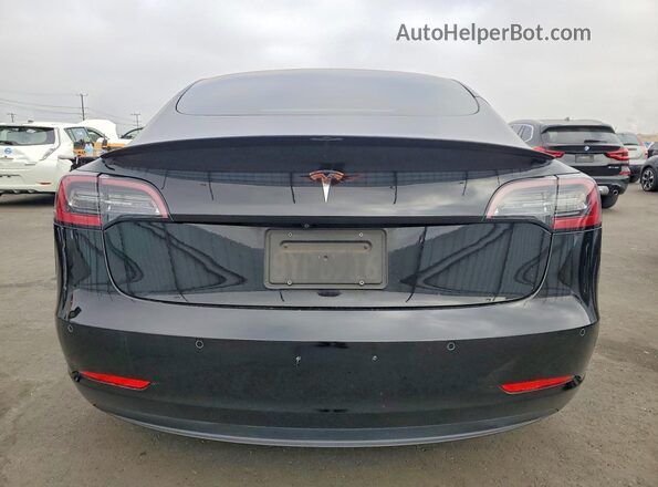 5YJ3E1EA9MF072439 2021 TESLA MODEL Black Widok z tyłu