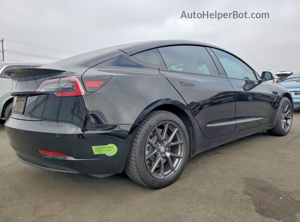 5YJ3E1EA9MF072439 2021 TESLA MODEL Black Tył prawy