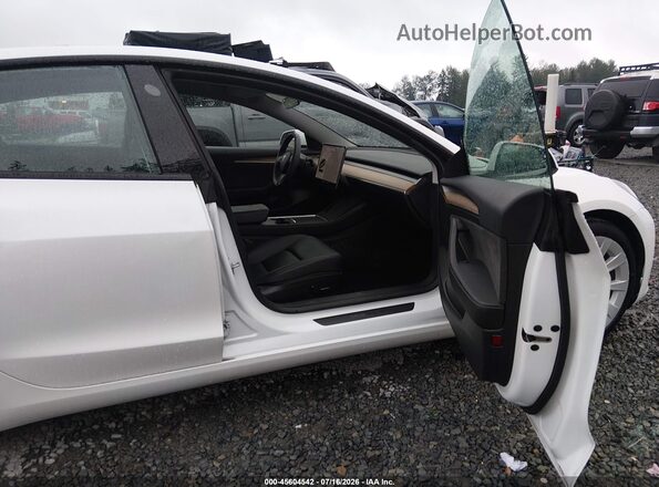 5YJ3E1EA9MF088592 2021 TESLA MODEL 3 White Widok wnętrza z przodu