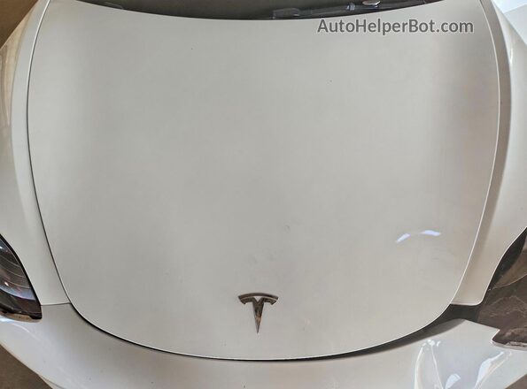 5YJ3E1EA9PF598249 2023 TESLA MODEL White Vista interior trasera