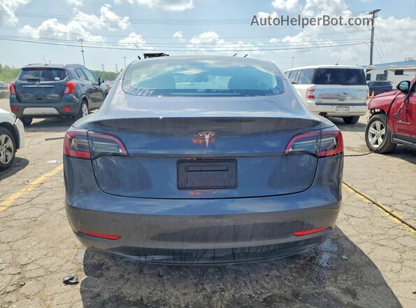 5YJ3E1EA9PF696844 2023 TESLA MODEL Серый Вид сзади