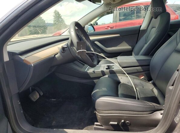 5YJ3E1EA9PF696844 2023 TESLA MODEL Серый Вид салона спереди