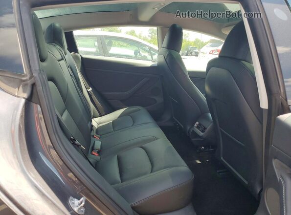 5YJ3E1EA9PF696844 2023 TESLA MODEL Серый Вид задней части салона