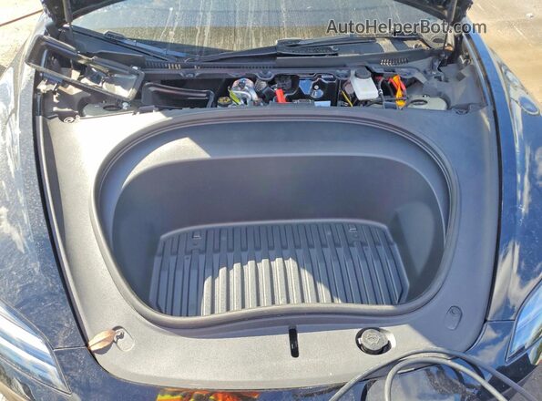 5YJ3E1EA9SF050616 2025 TESLA MODEL Black Widok wnętrza z tyłu