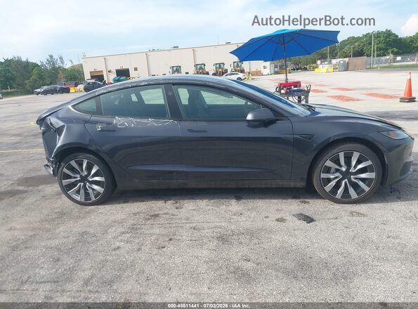 5YJ3E1EAXSF083642 2025 TESLA MODEL 3 Gray Widok wnętrza z tyłu