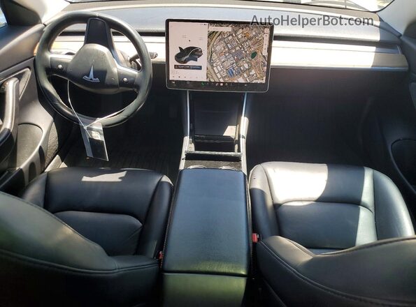 5YJ3E1EB0JF066081 2018 TESLA MODEL Gray Dashboard view