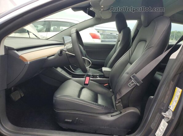 5YJ3E1EB0LF646143 2020 TESLA MODEL Gray წინა სალონის ხედი