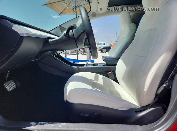 5YJ3E1EB0LF646644 2020 TESLA MODEL Red Սալոնի դիմացի տեսք
