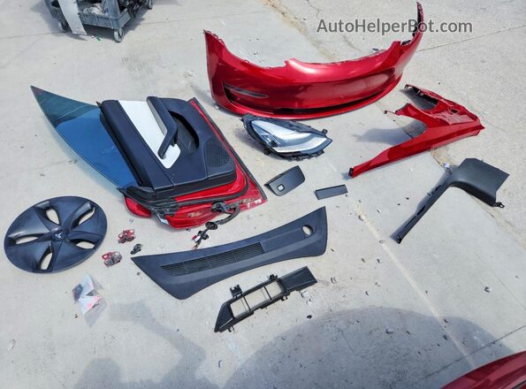 5YJ3E1EB0LF646644 2020 TESLA MODEL Red Շարժիչի բաժամունքի տեսք