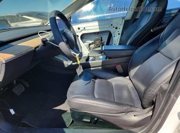 5YJ3E1EB0LF790808 2020 TESLA MODEL Белый Вид салона спереди