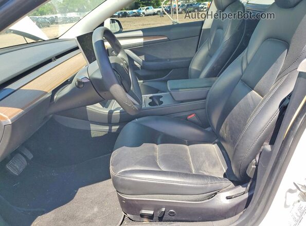 5YJ3E1EB0MF047907 2021 TESLA MODEL White Vista interior delantera