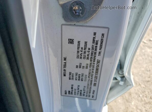 5YJ3E1EB0MF047907 2021 TESLA MODEL White Vista del compartimento del motor