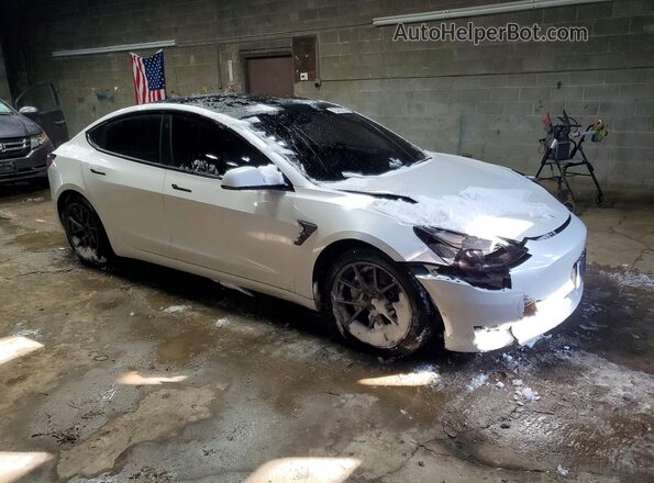 5YJ3E1EB0MF860325 2021 TESLA MODEL Белый Передняя правая четверть