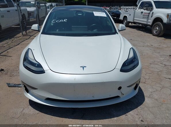 5YJ3E1EB0NF122252 2022 TESLA MODEL 3 White Widok z tyłu