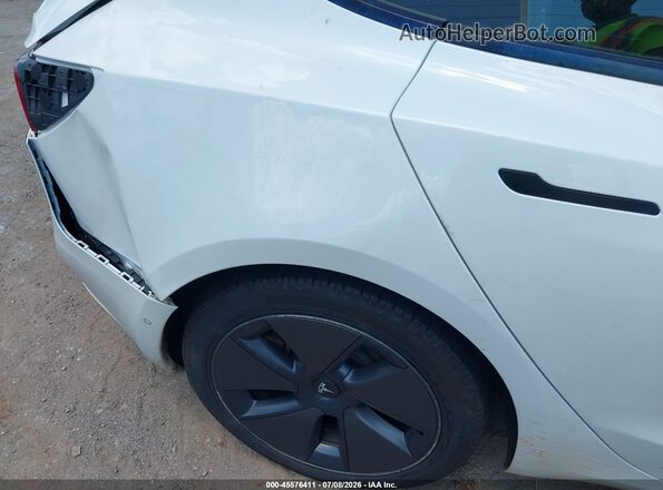 5YJ3E1EB0NF122252 2022 TESLA MODEL 3 White Widok z przodu