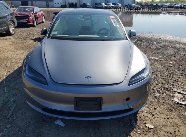 5YJ3E1EB0SF875016 2025 TESLA MODEL Silver წინა ხედი